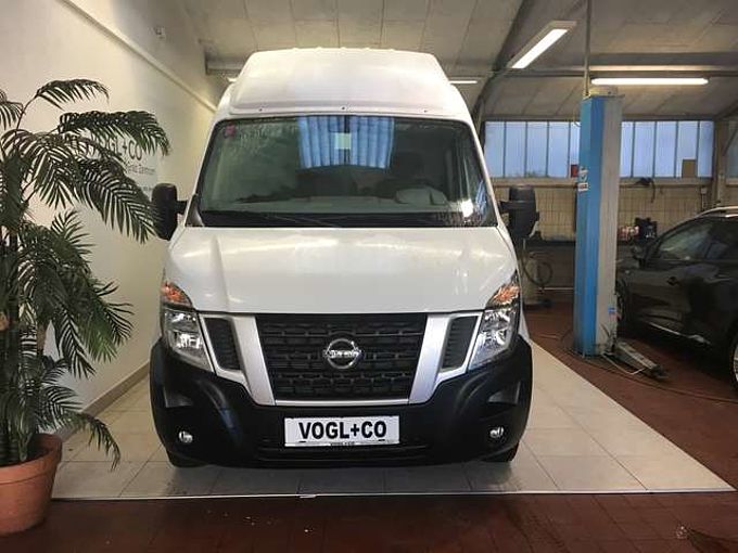 Nissan NV400 96 kW (131 PS)